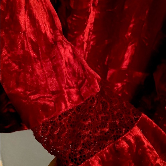 Red / Crimson Crushed Velvet Top - Picture 2 of 8